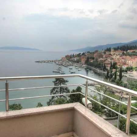 Villa Dinka Vip Apartmani Opatija Room photo